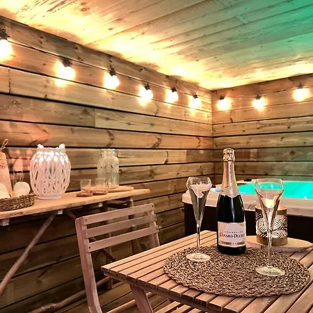La Chaumiere Des Marais Escapade Romantique & Jacuzzi Privatif בית נופש La Chapelle-des-Marais