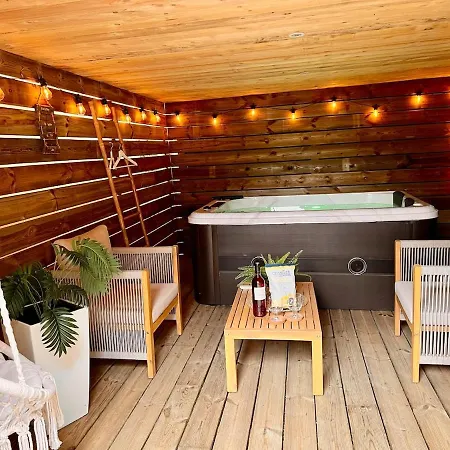 La Chaumiere Des Marais Escapade Romantique & Jacuzzi Privatif